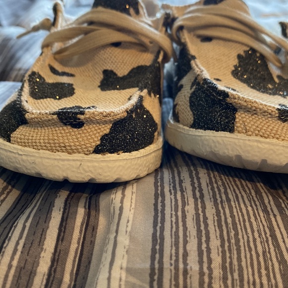 Glittery cow print slip ons - Picture 3 of 7